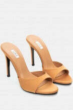 Змия-Червено