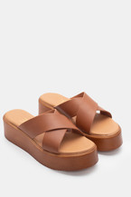 Змия-Червено