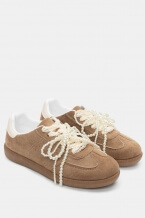 Μπεζ-Σκούρο